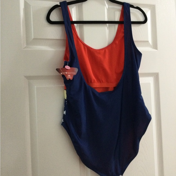 Wonder Woman One-Piece Swimsuit Sz XL , Brand New 💫 - Picture 12 of 13